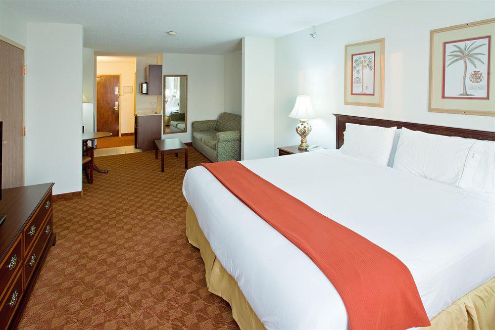 Holiday Inn Express & Suites Shelbyville, An Ihg Hotel Rum bild